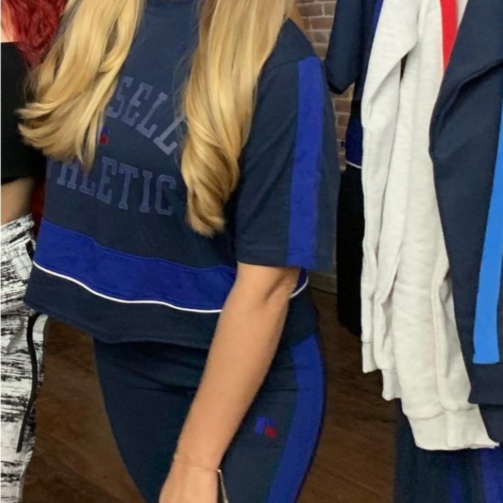 Russell Athletic leggings and crop shirt set! Fits like a medium. Worn 1x